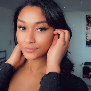 Meet the Posher, Kayla